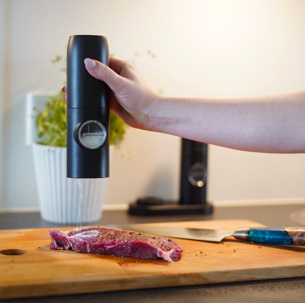 KryddSet™ | Lyft din matlagning med detta elektriska salt- och pepparkvarnset—enkel smak inom räckhåll!