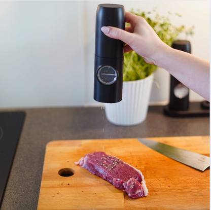 KryddSet™ | Lyft din matlagning med detta elektriska salt- och pepparkvarnset—enkel smak inom räckhåll!